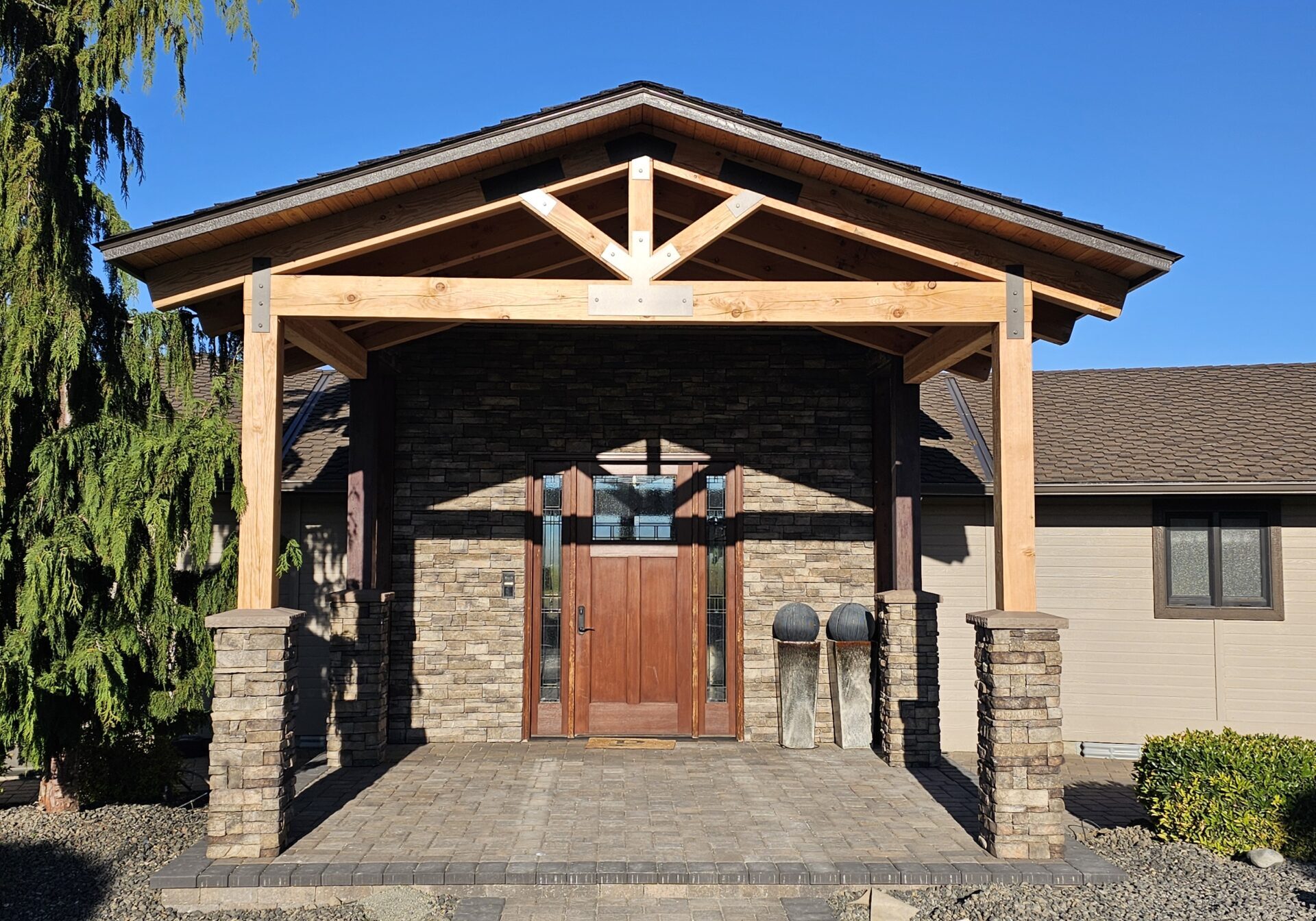 residential construction archway